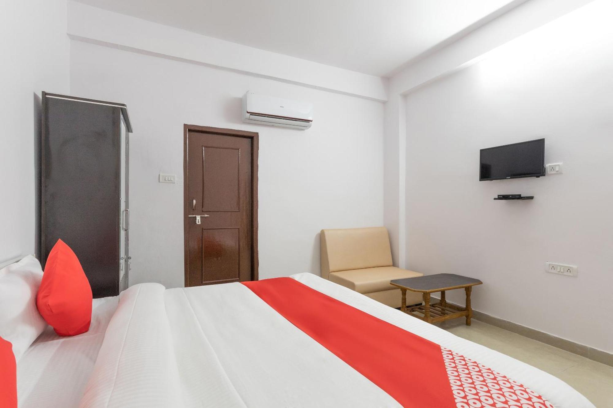 Hotel O Golden Star Бопал Екстериор снимка