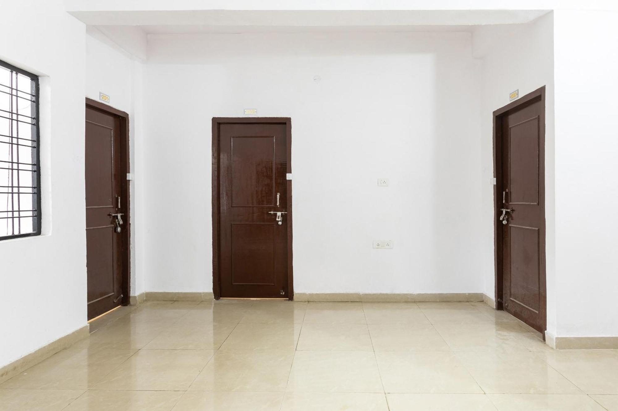 Hotel O Golden Star Бопал Екстериор снимка